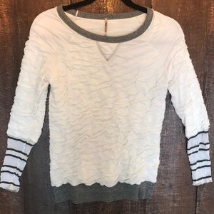 Pete white and grey sweatshirt