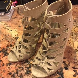 Chinese Laundry Lady Day heels