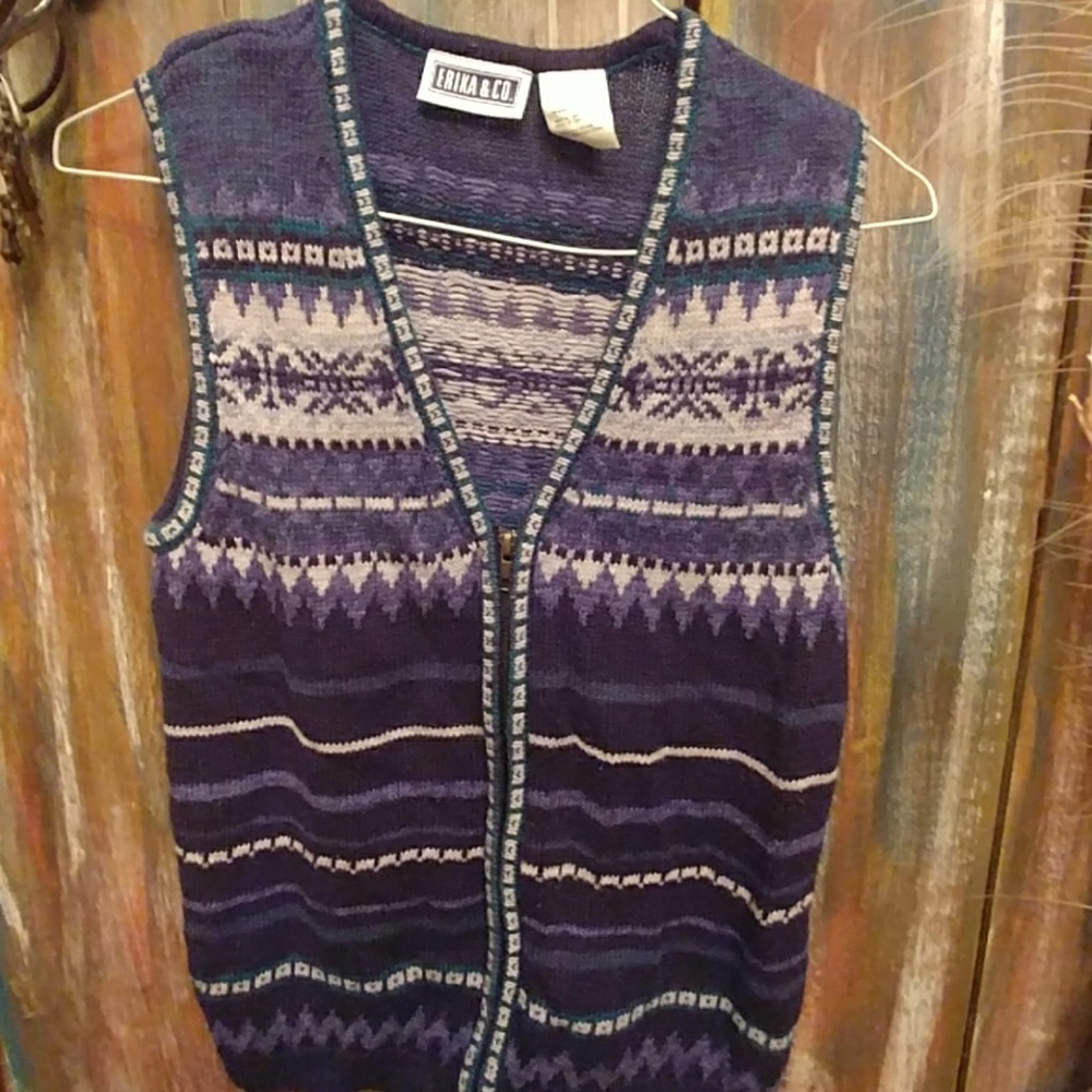 Sweater vest