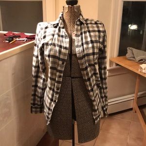 Uniqlo XS flannel button up.