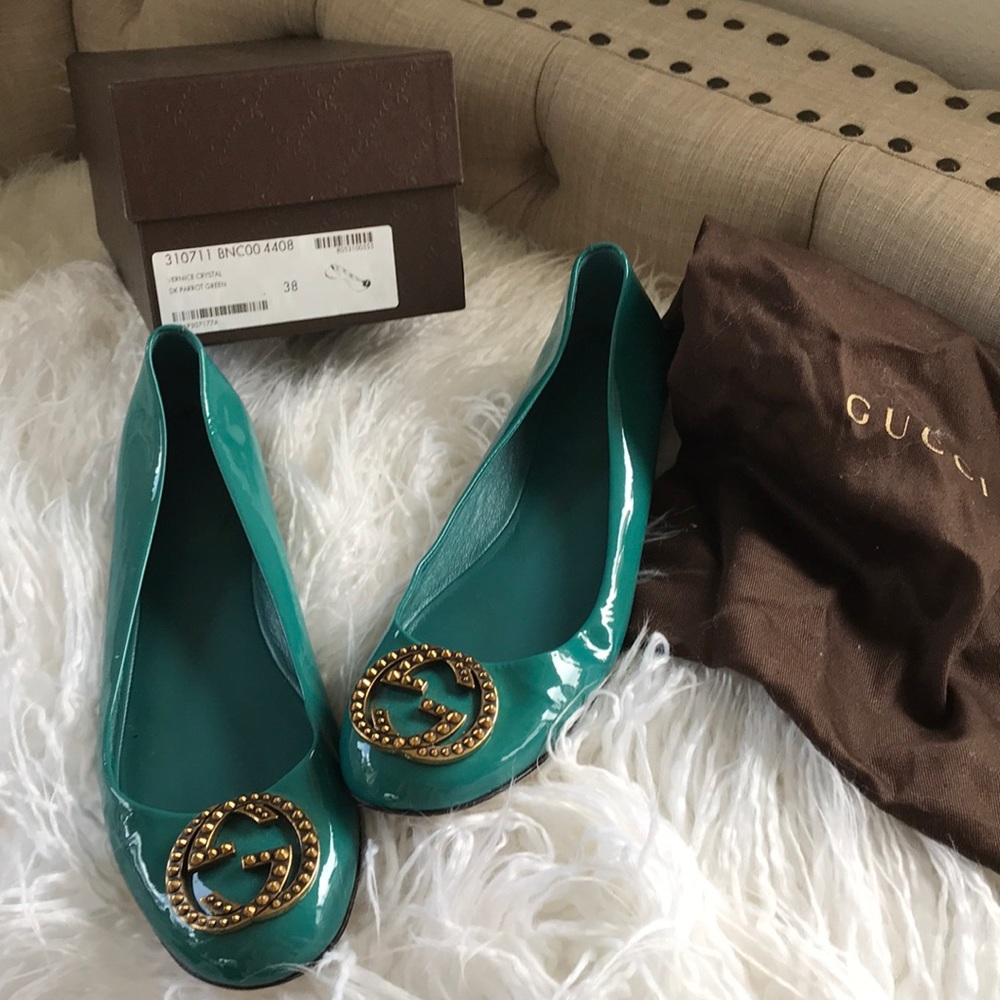Gucci Vernice Crystal Parrot Green Flats
