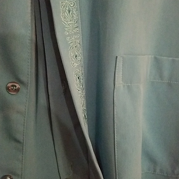 The Power Green Dress Shirt - Picture 2 of 3