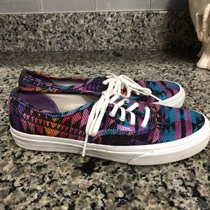 Vans Era Inca Black and Pink Tribal Print