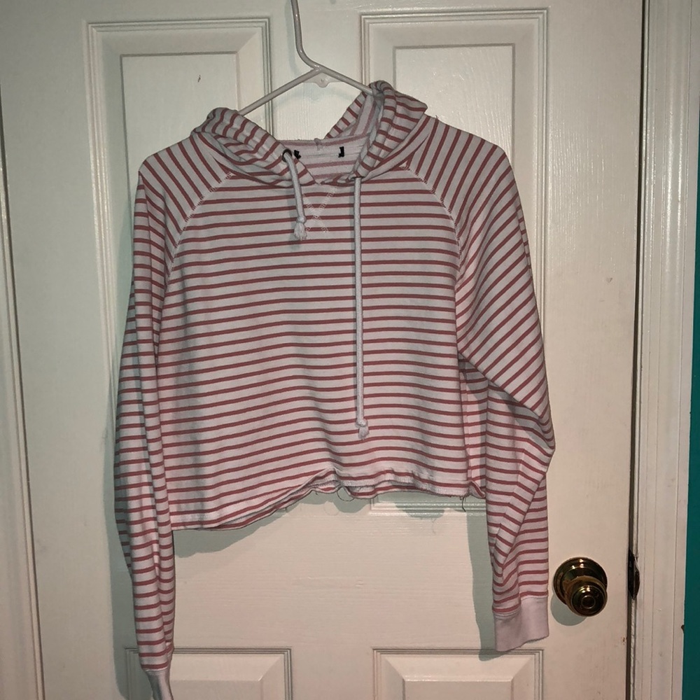 Long sleeve cropped hoodie