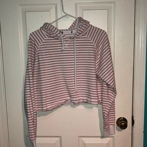 Long sleeve cropped hoodie