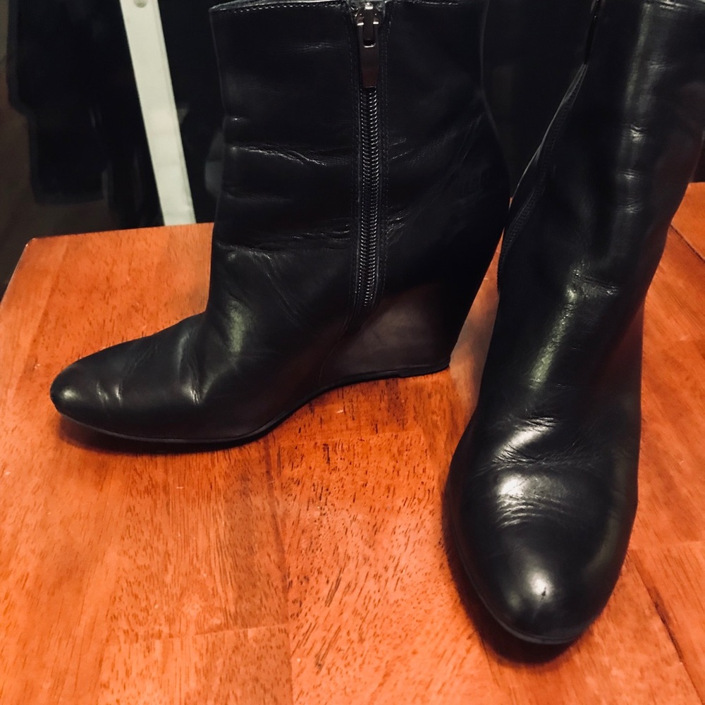 Via Spiga Black Leather Abri Ankle Wedge Booties