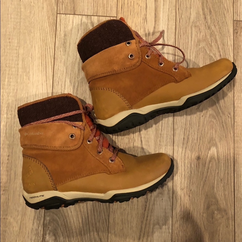 Columbia hiking casual boots
