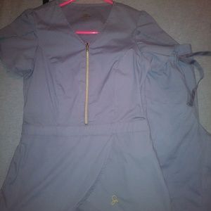 Gray Janauu Scrub Set