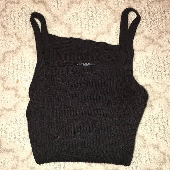 Brandy Melville Crop Top - Picture 2 of 3