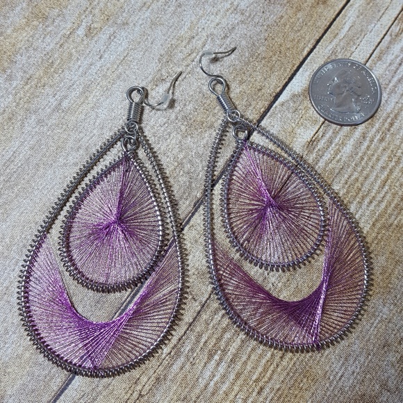 NWOT. Purple thread detailed dangle earrings. - Picture 2 of 3