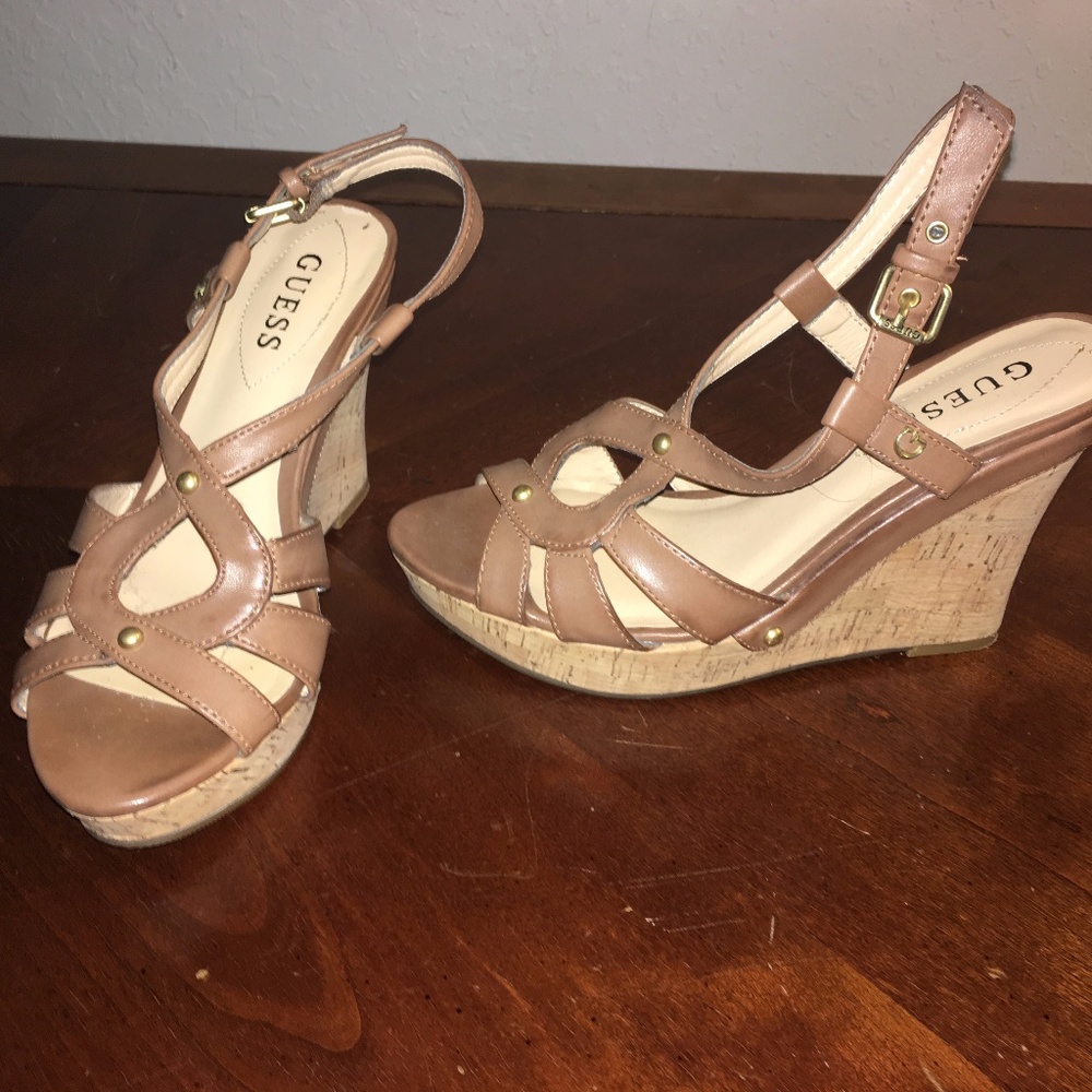 Guess wedges