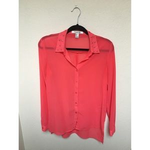 Coral button up