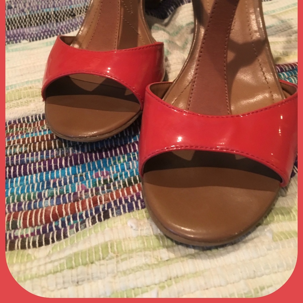 Lucious Orangey-Red Patent Sling Back Sandals