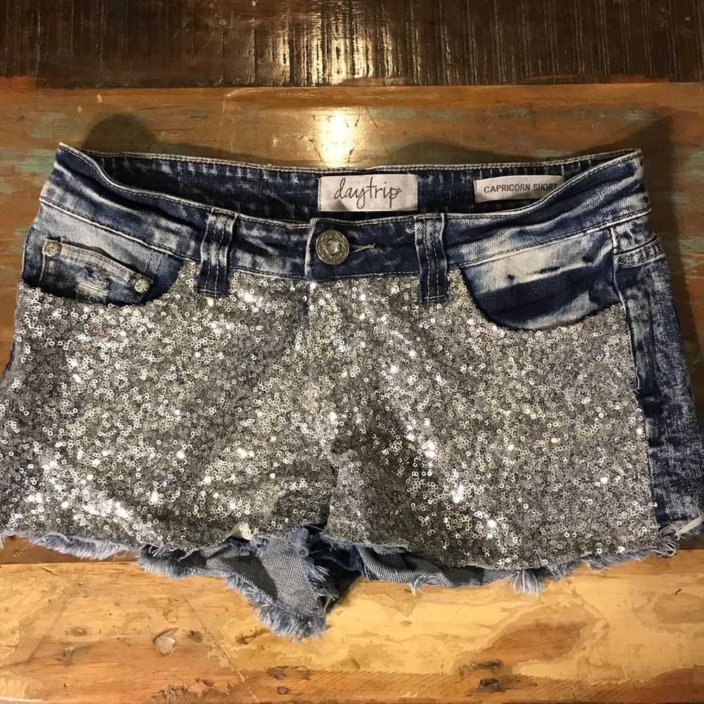 Daytrip sequined denim shorts