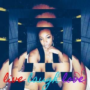 Meet your Posher, Sarai