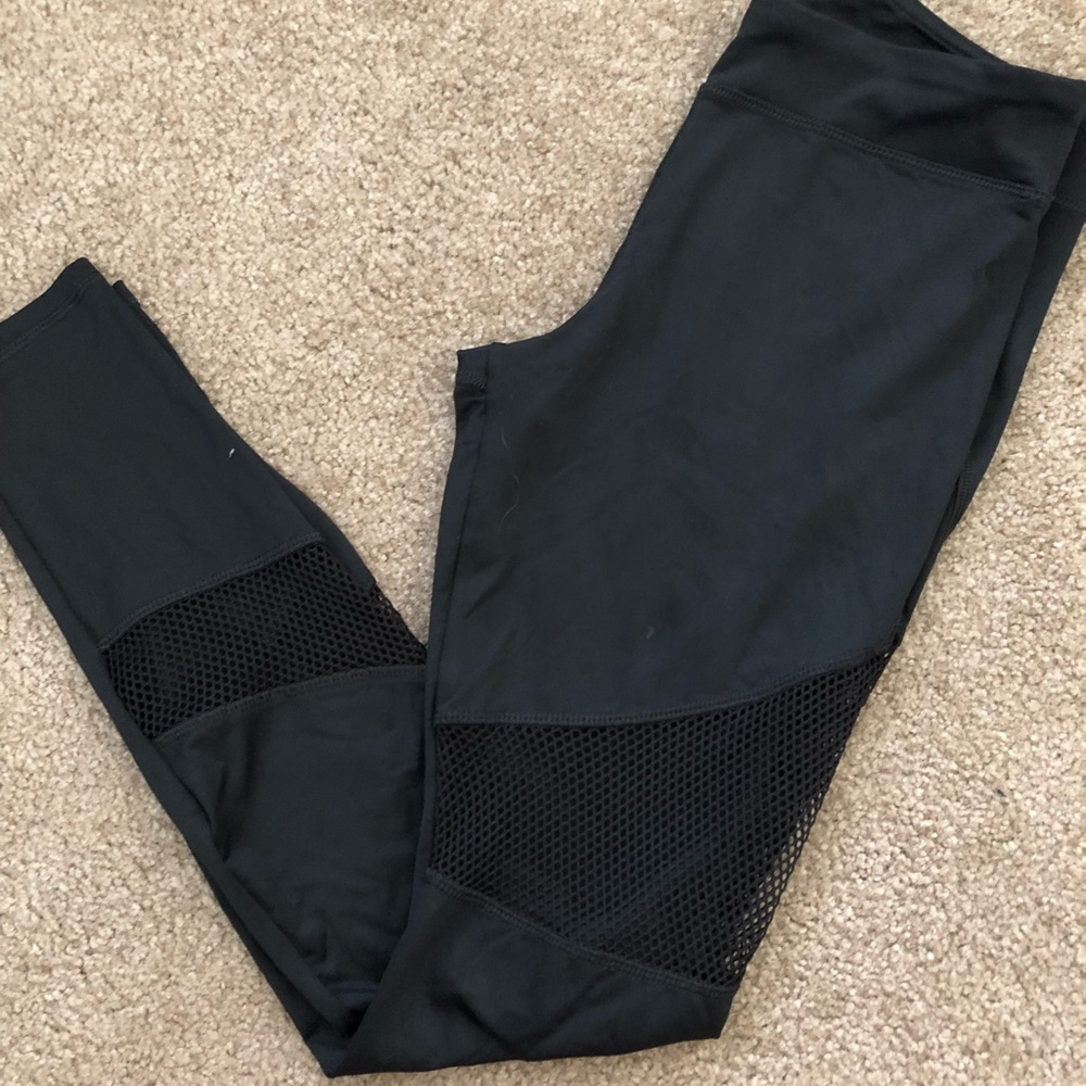 Forever 21 Fashionable Work Out Leggings