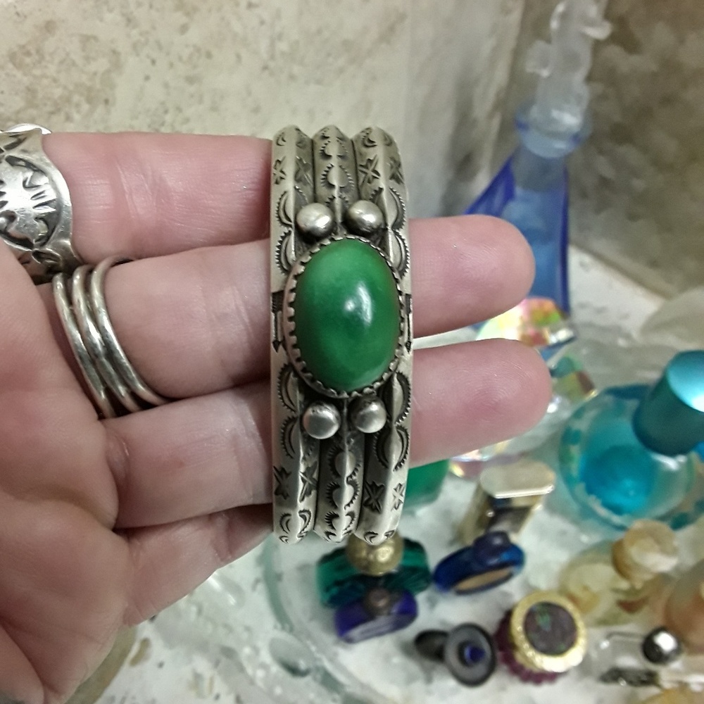 🚫SOLD🚫Vintage Sterling Harvey Turquoise Cuff