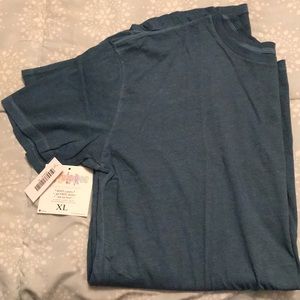 XL Lularoe Patrick Tee