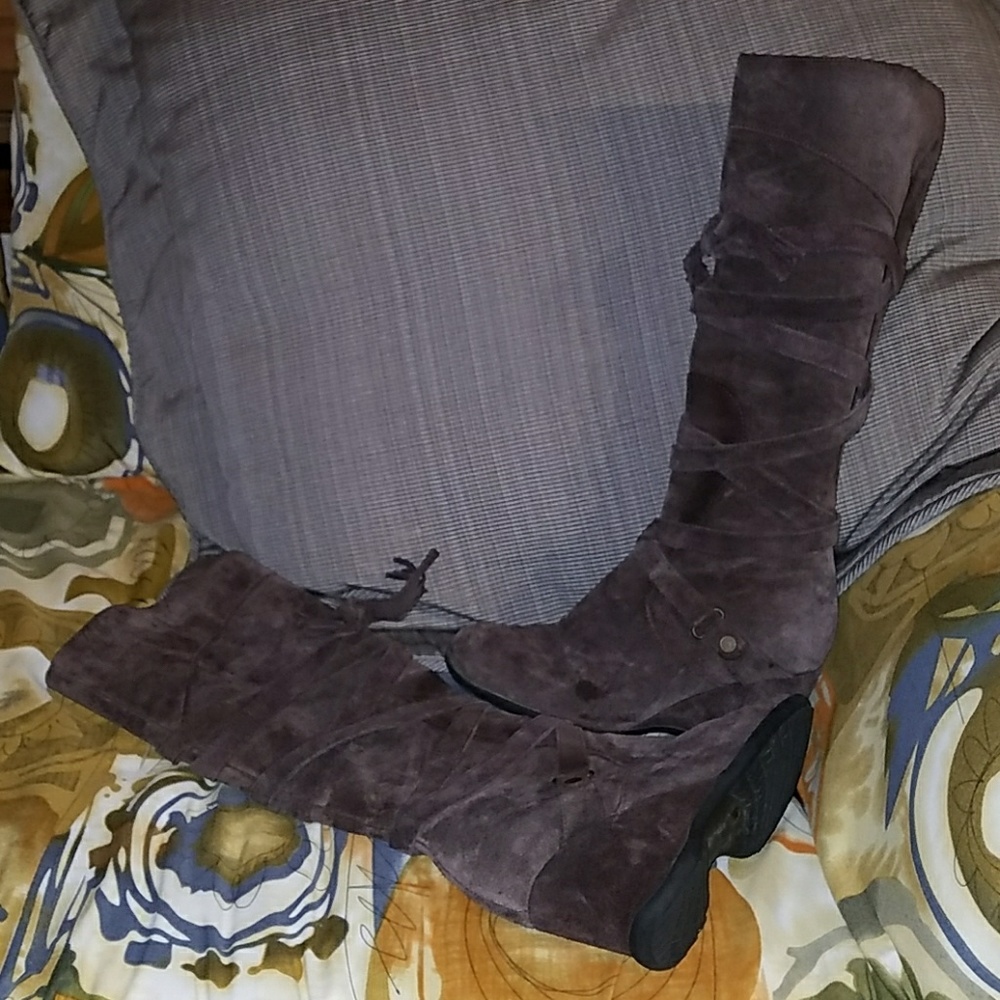 A.N.A. boots