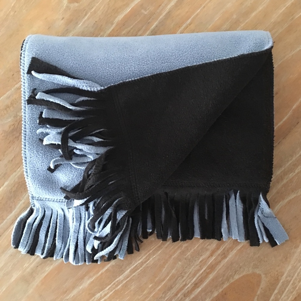 Dual-Tone Reversible Scarf