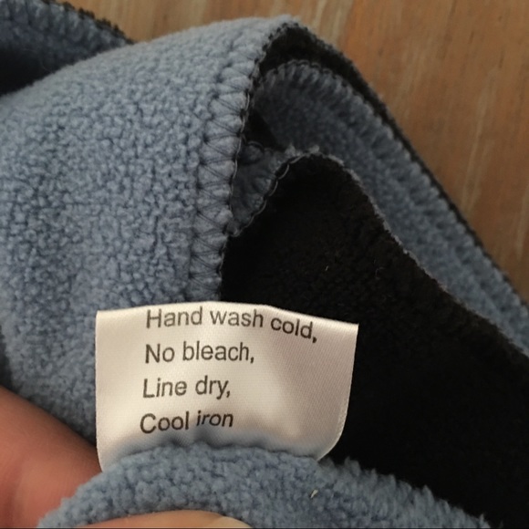 Dual-Tone Reversible Scarf - Picture 2 of 4