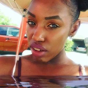 Meet your Posher, Nikki