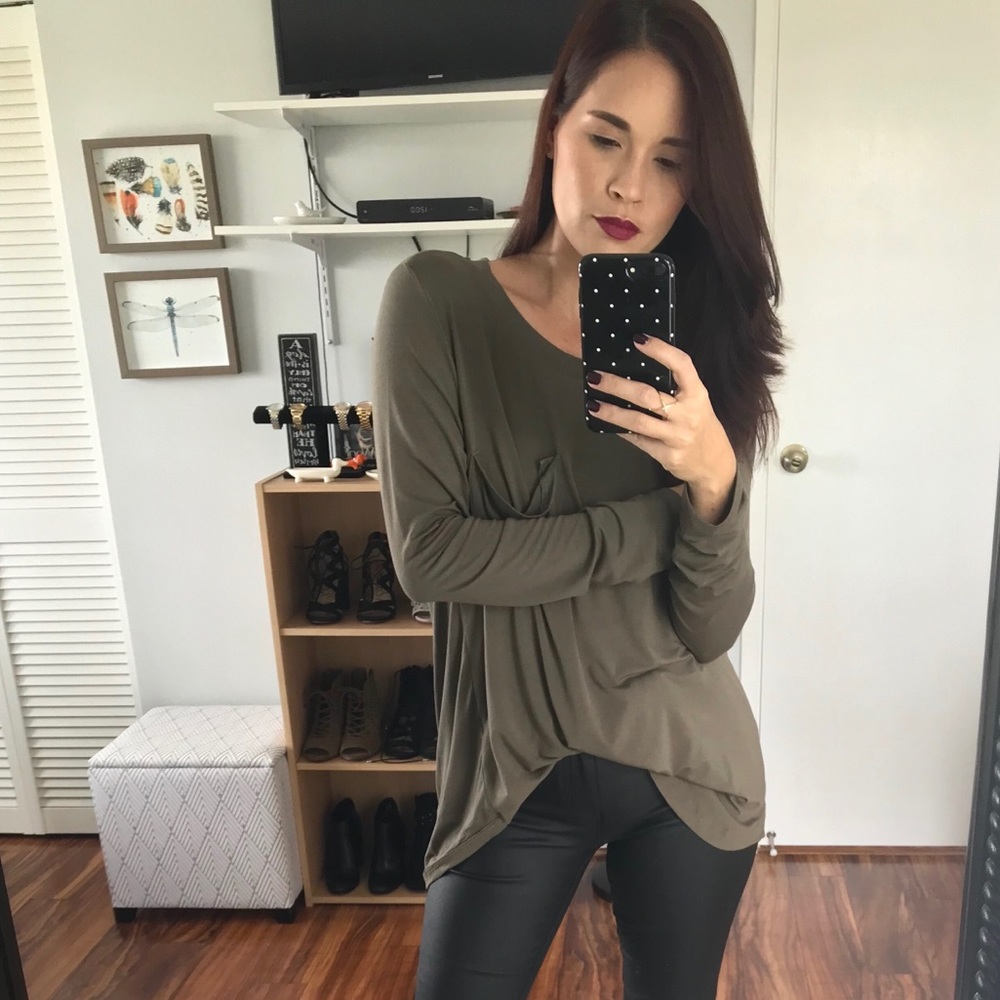 🔅BOGO | Last 1 | Perry Soft Tulip Back LS Tunic - Picture 3 of 5