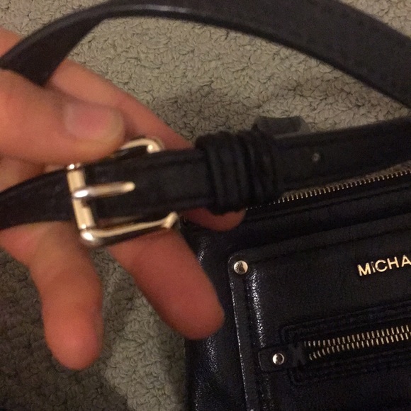 Michael kors cross body bag - Picture 4 of 5