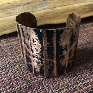 Black beauty cuff