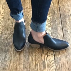 qupid open side booties