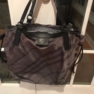 Burberry tote