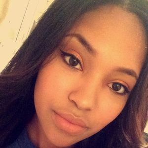 Meet your Posher, Jasmine