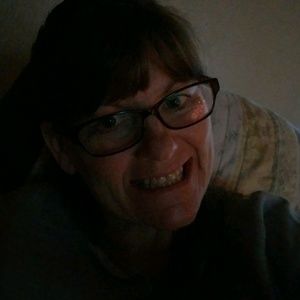 Meet your Posher, Dena