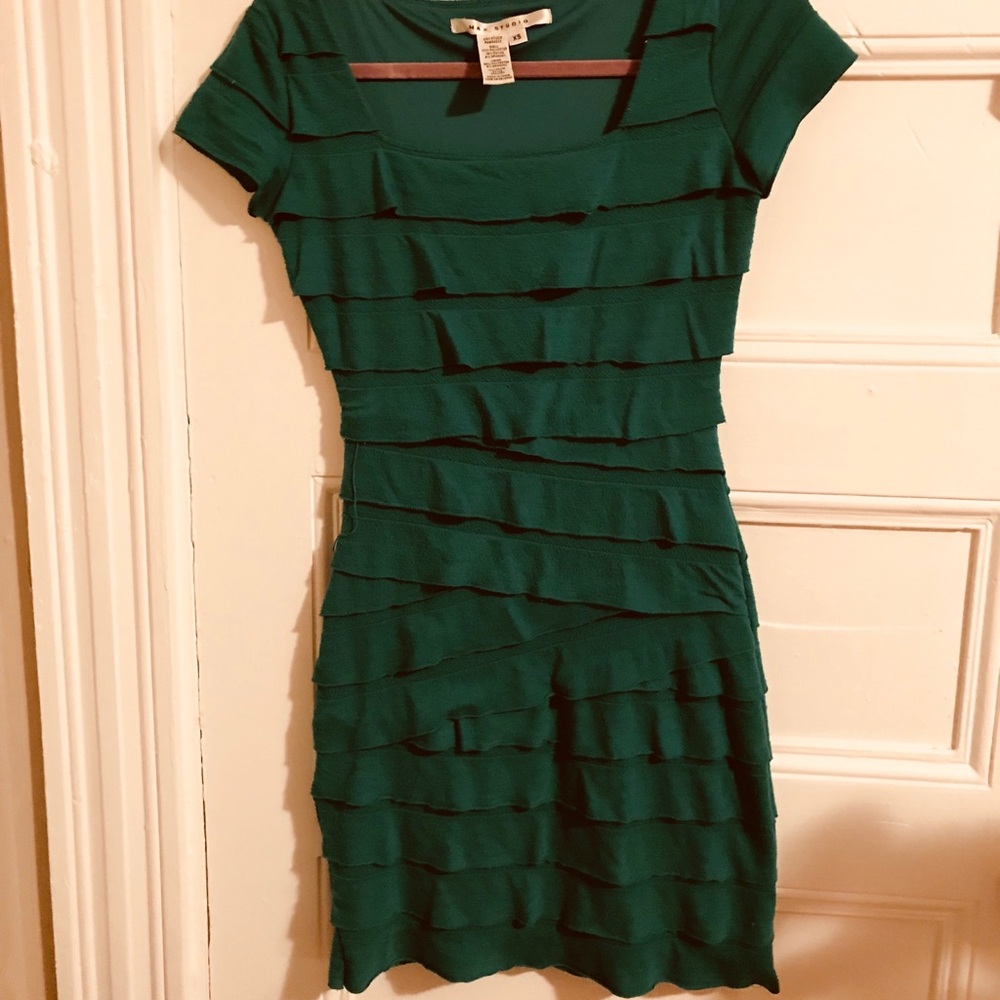 XS max studio green dress