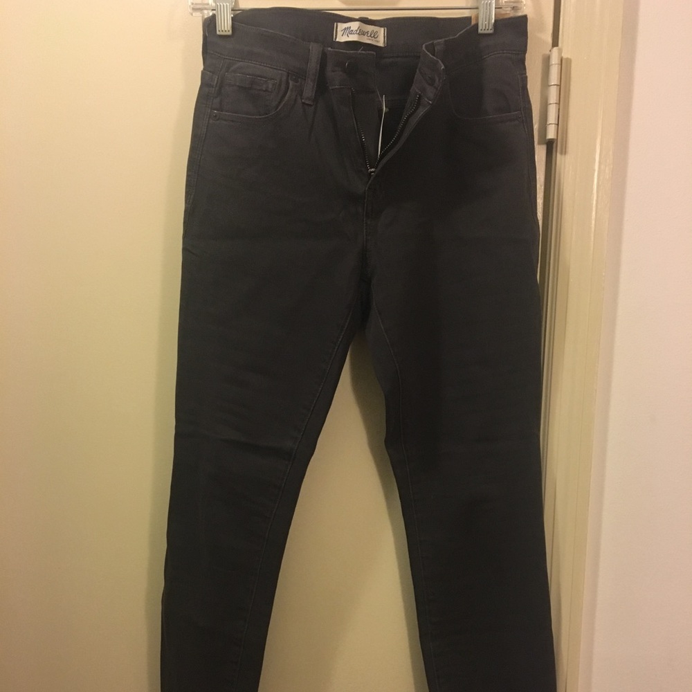 dark grey garment dyed Madewell jeans with tags 26