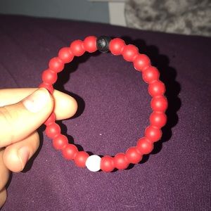 Lokai bracket