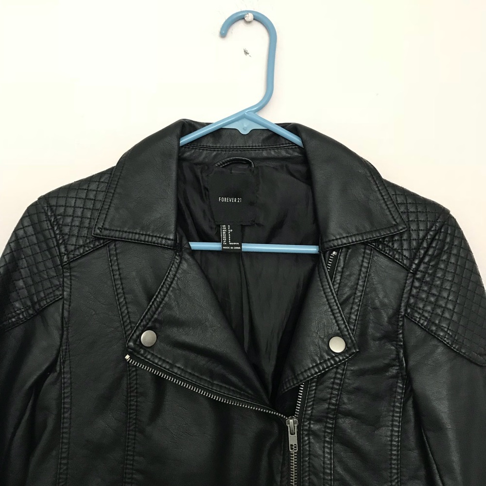 Leather jacket - Picture 2 of 4