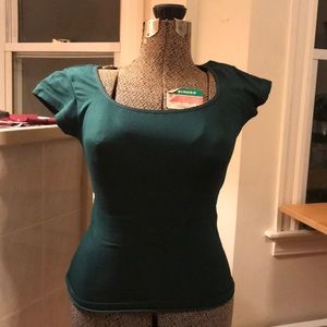 Hunter green knit top.