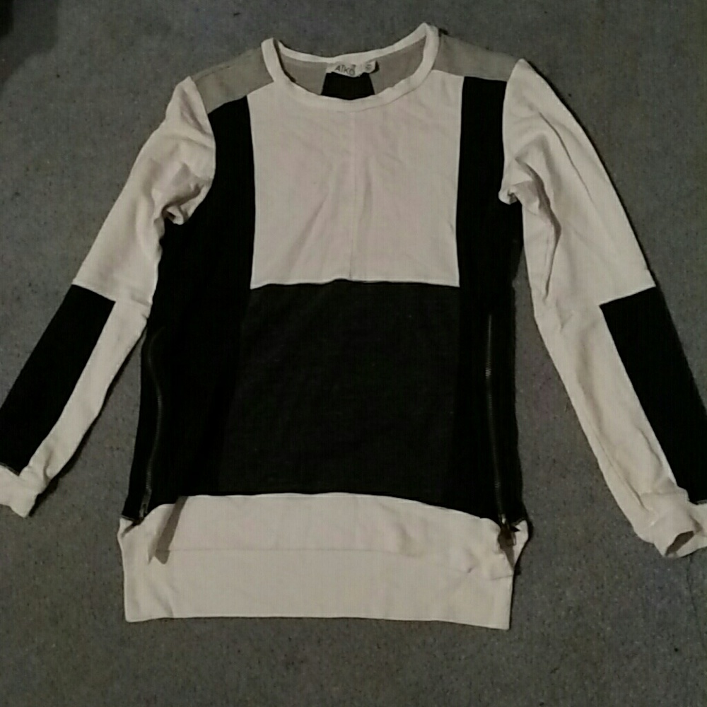 Aiko sweater
