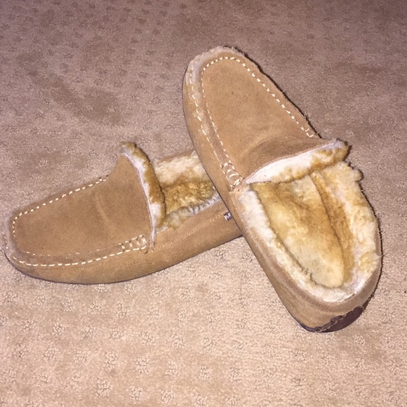 Used tan/brown LAMO Moccasins - Picture 1 of 4