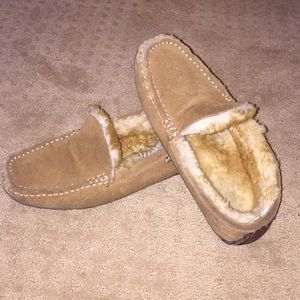 Used tan/brown LAMO Moccasins