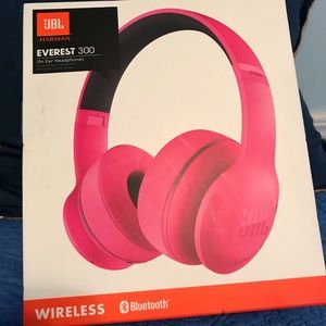 JBL Everest Wireless Headphones!!!