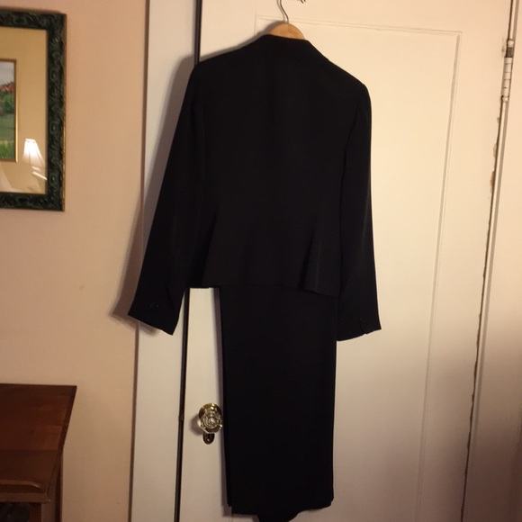 Silk blazer and pants size 6 - Picture 4 of 4