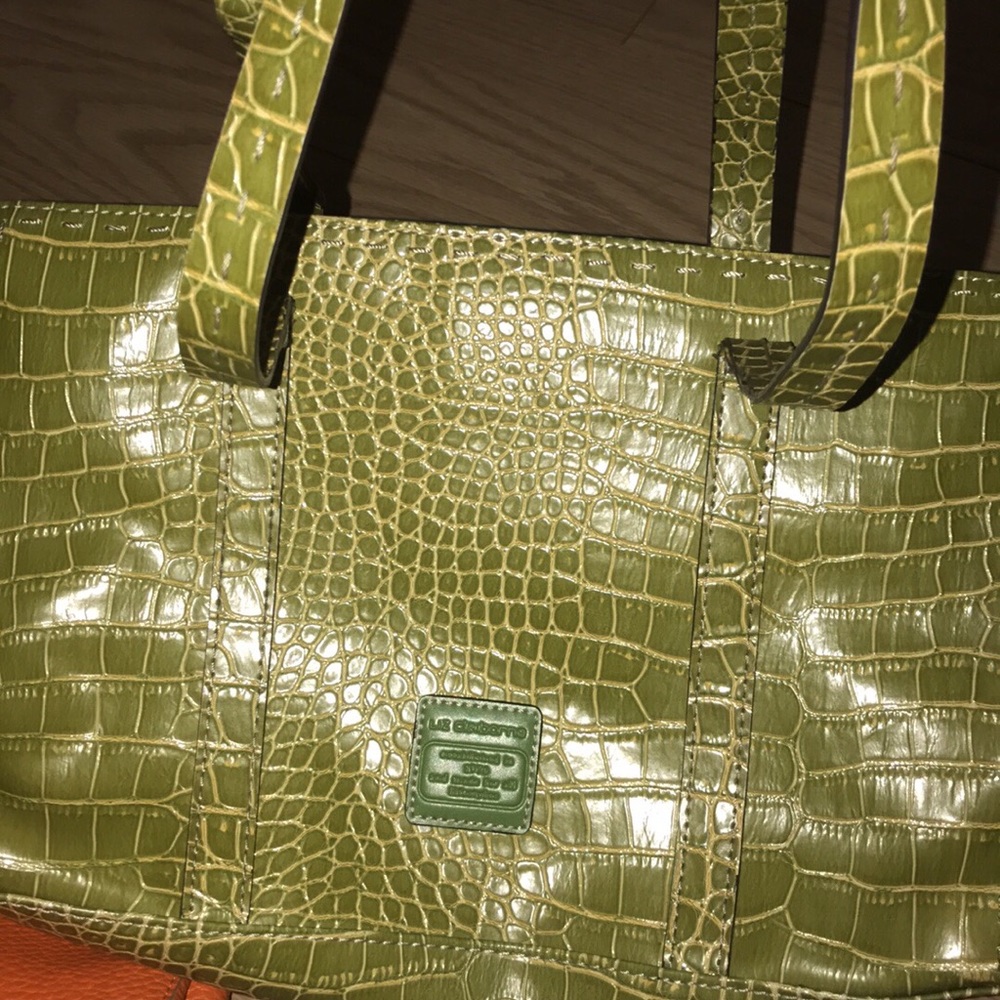 Liz Claiborne tote