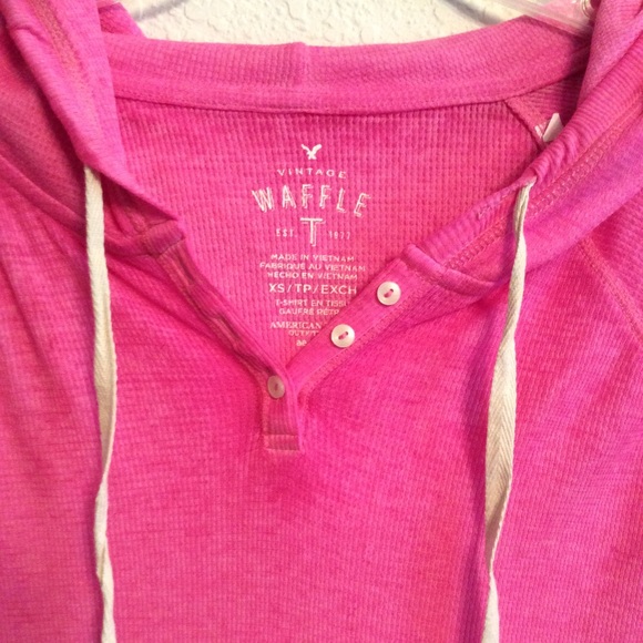 PINK HOODED WAFFLE SHIRT. SO CUTE AND COMFORTABLE. - Picture 2 of 4