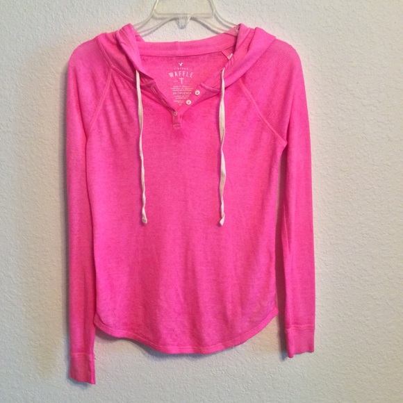 PINK HOODED WAFFLE SHIRT. SO CUTE AND COMFORTABLE. - Picture 4 of 4