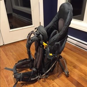 Deuter kid comfort 3 carrier - holds 22kg max