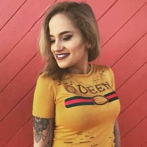 Meet your Posher, Savannah