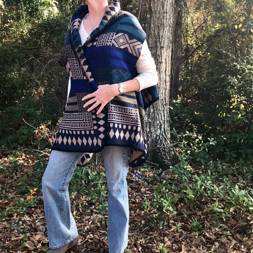 ONE LEFT! Blue Geo Tribal Poncho/Open Cardigan🌺 - Picture 4 of 8