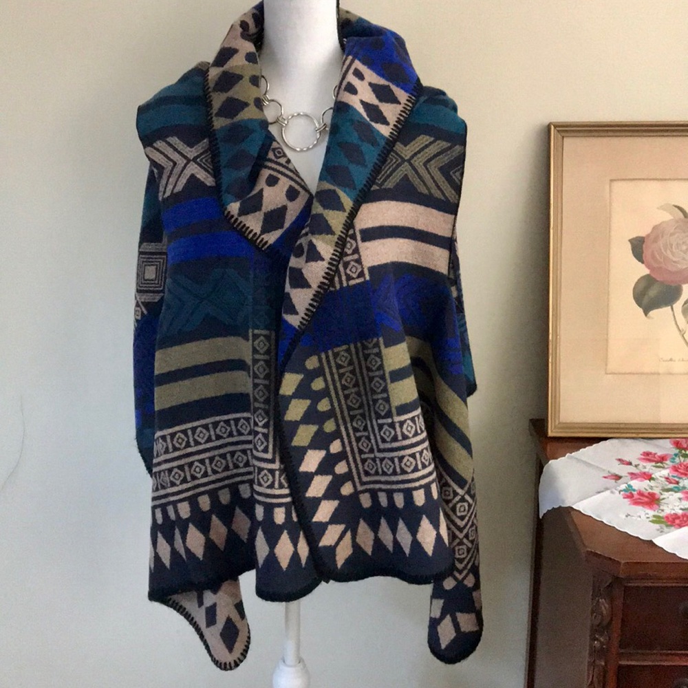 ONE LEFT! Blue Geo Tribal Poncho/Open Cardigan🌺 - Picture 7 of 8